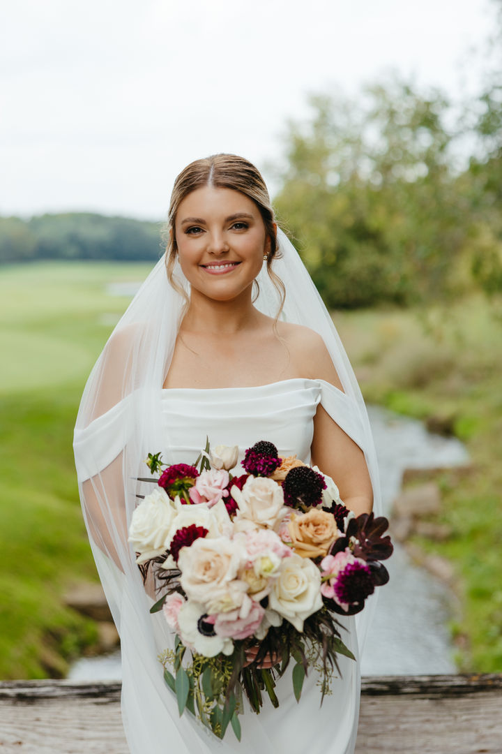 Bridal makeup for outdoor fall wedding