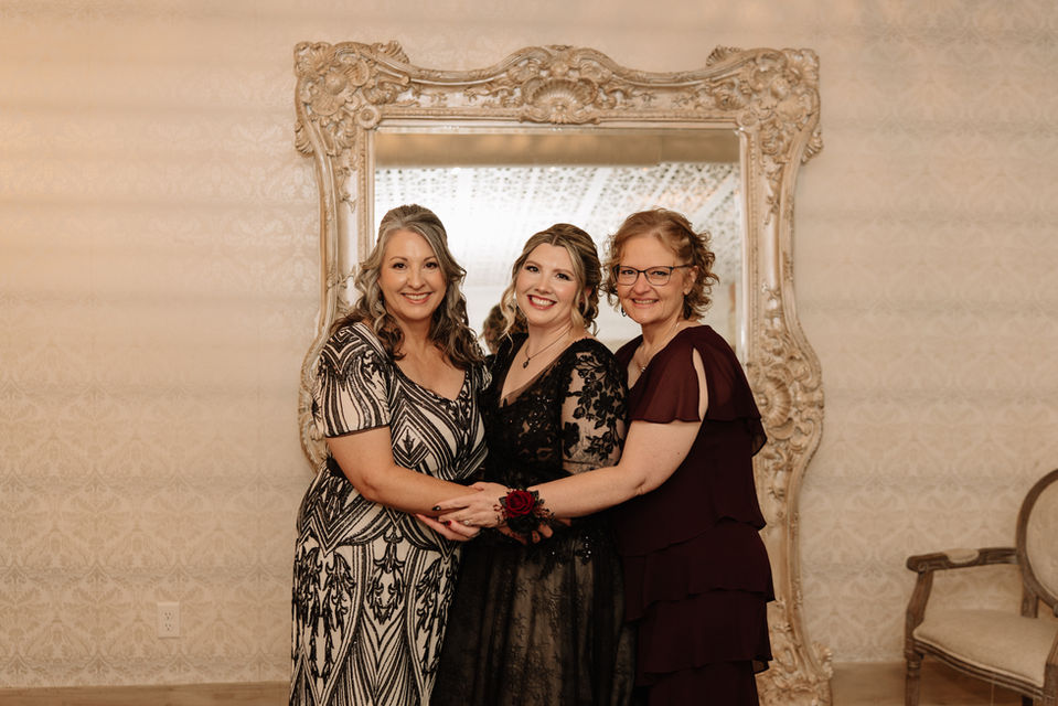 Dark romantic Halloween bridal makeup by Twin Cities traveling makeup artist