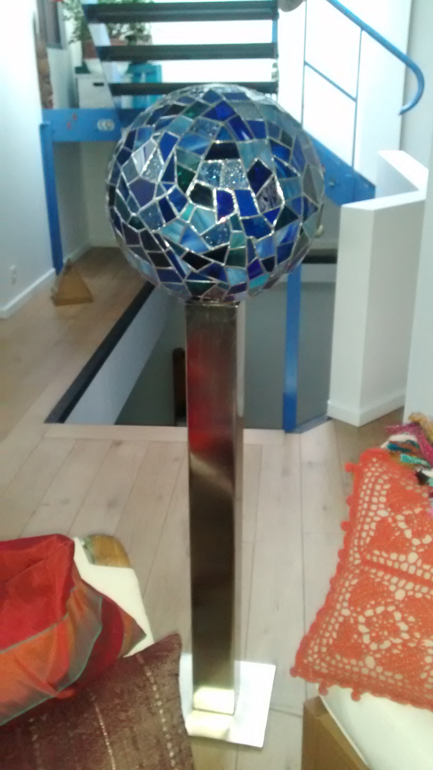 Lampadaire vitrail Planète bleue