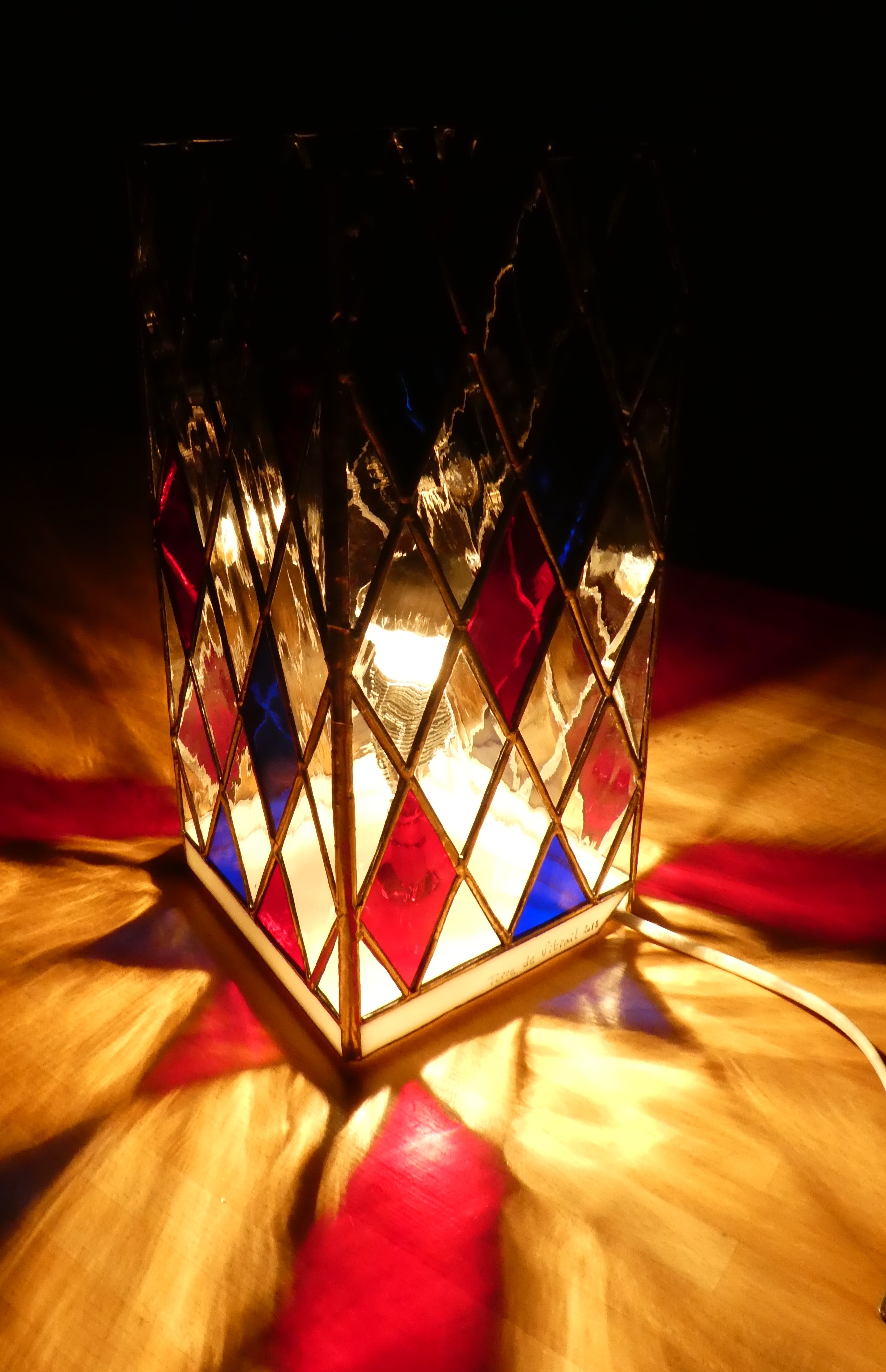 Lampe vitrail Tiffany Paris