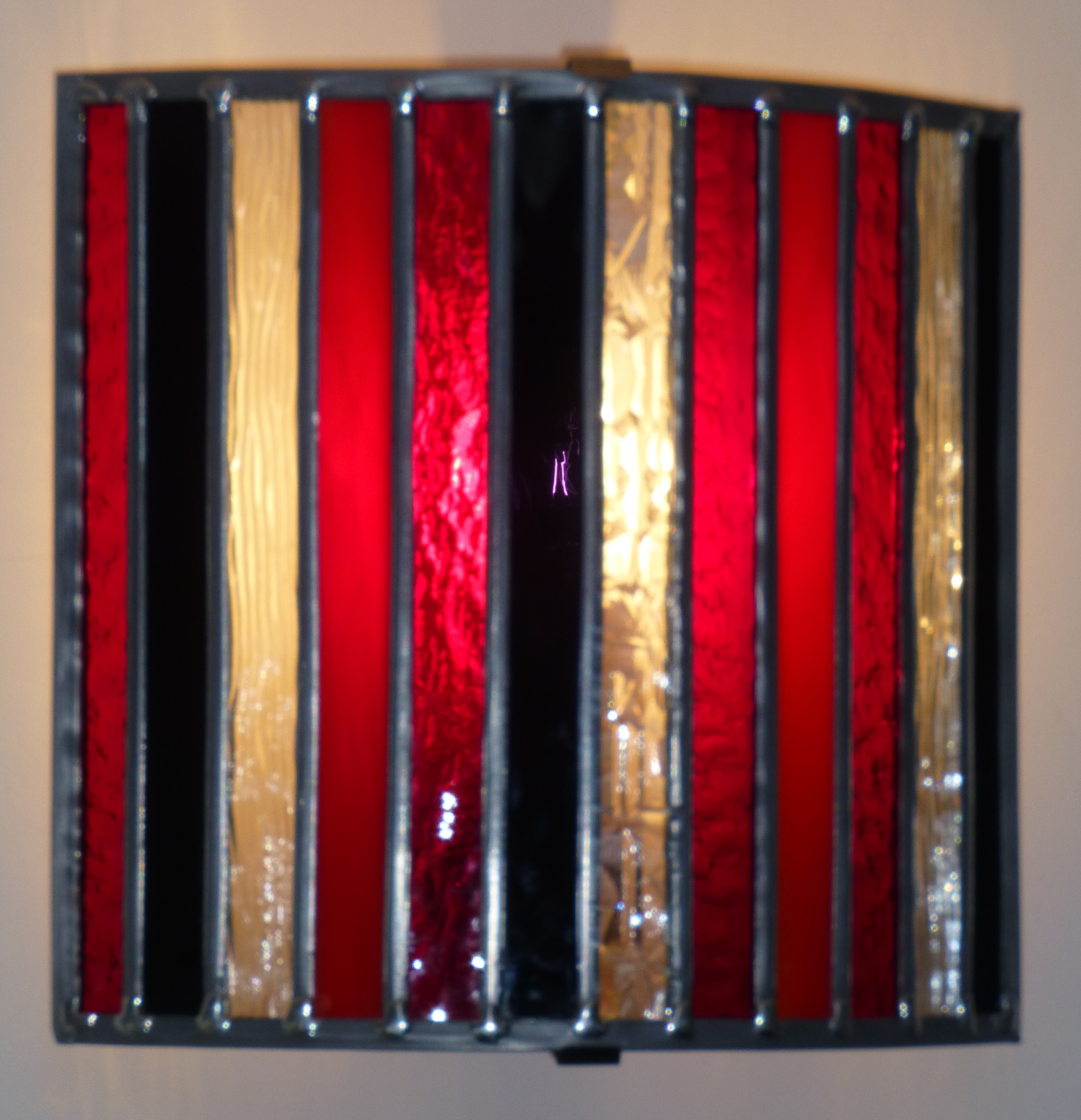Applique vitrail Le Rouge et le Noir