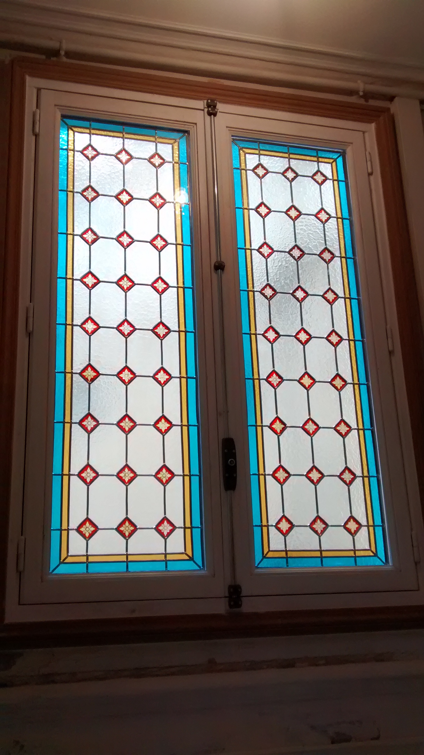 Restauration de vitraux Paris 6ème