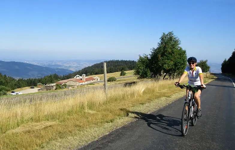 Vue depuis la Jasserie dans le Pilat.webp