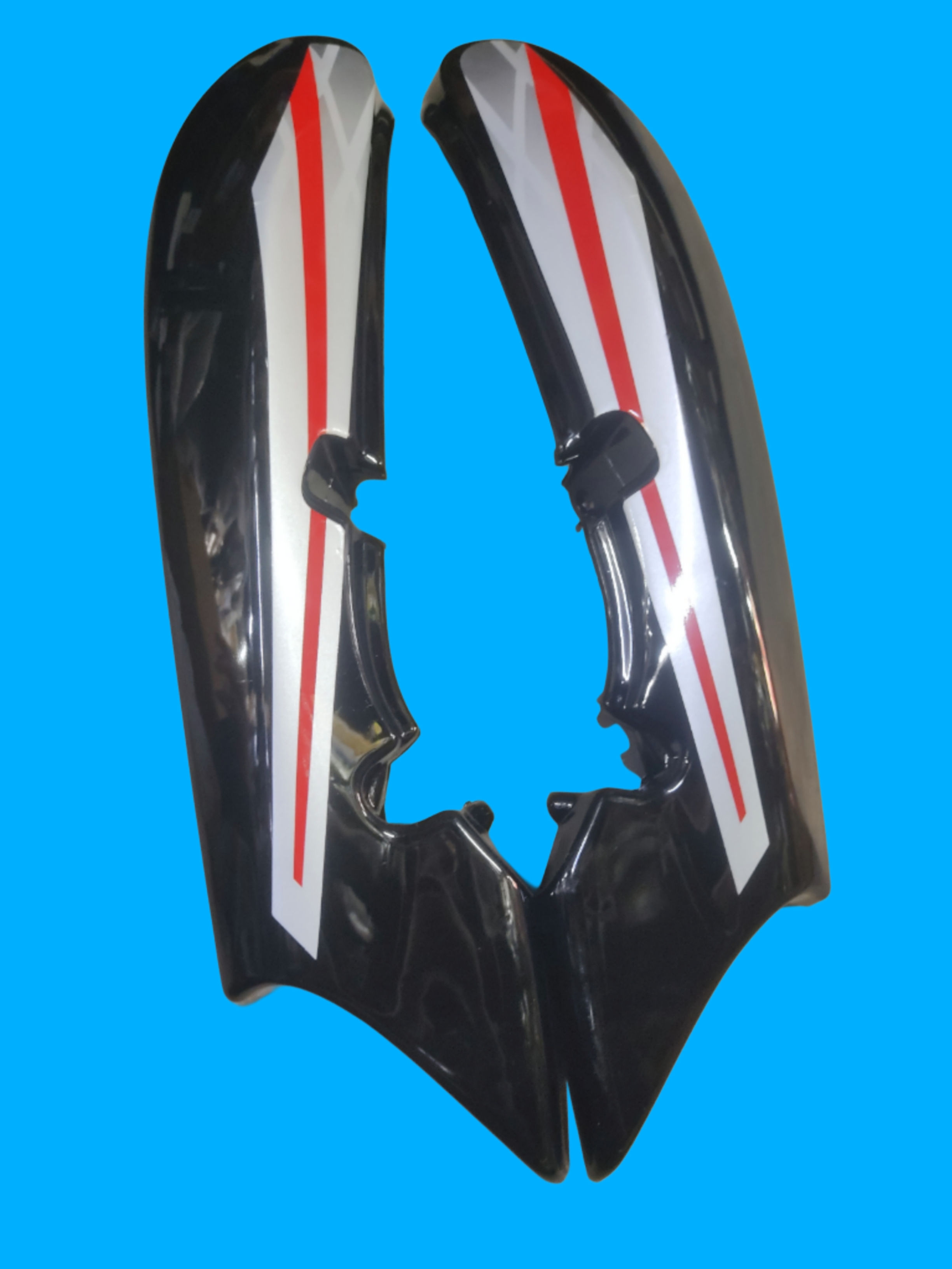 VICTOR GX  BLACK&  RED TAIL PANELS 