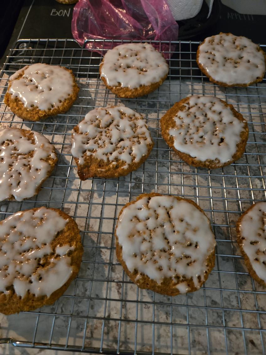 Iced Oatmeal Cookies