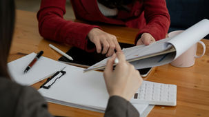 Questions to Ask Before Hiring a Conveyancing Solicitor: Essential Pre-Selection Criteria