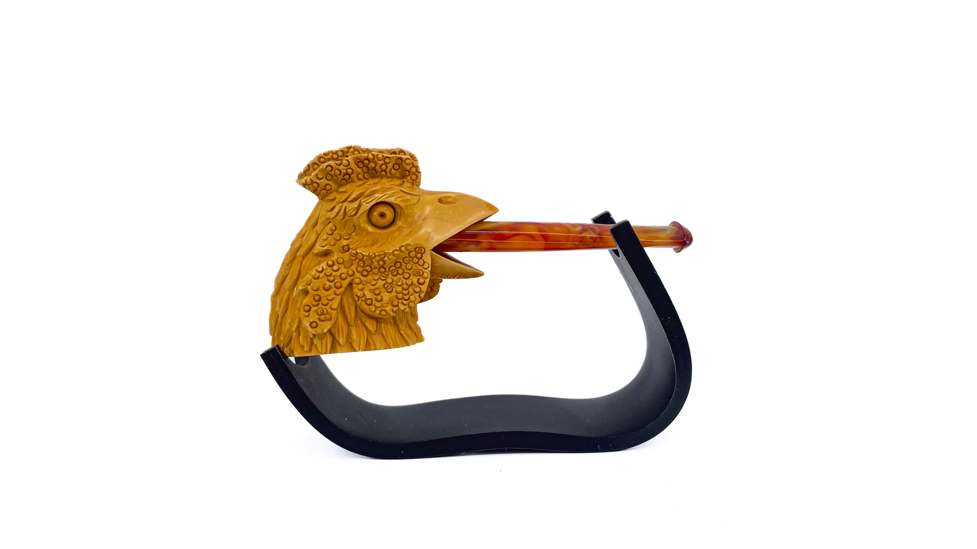 Chicken Smoking Pipe