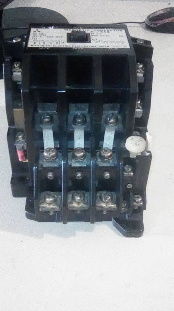 Miniatura: CONTACTOR MITSUBICHI 60AMP 220V CON RELE TERMICO