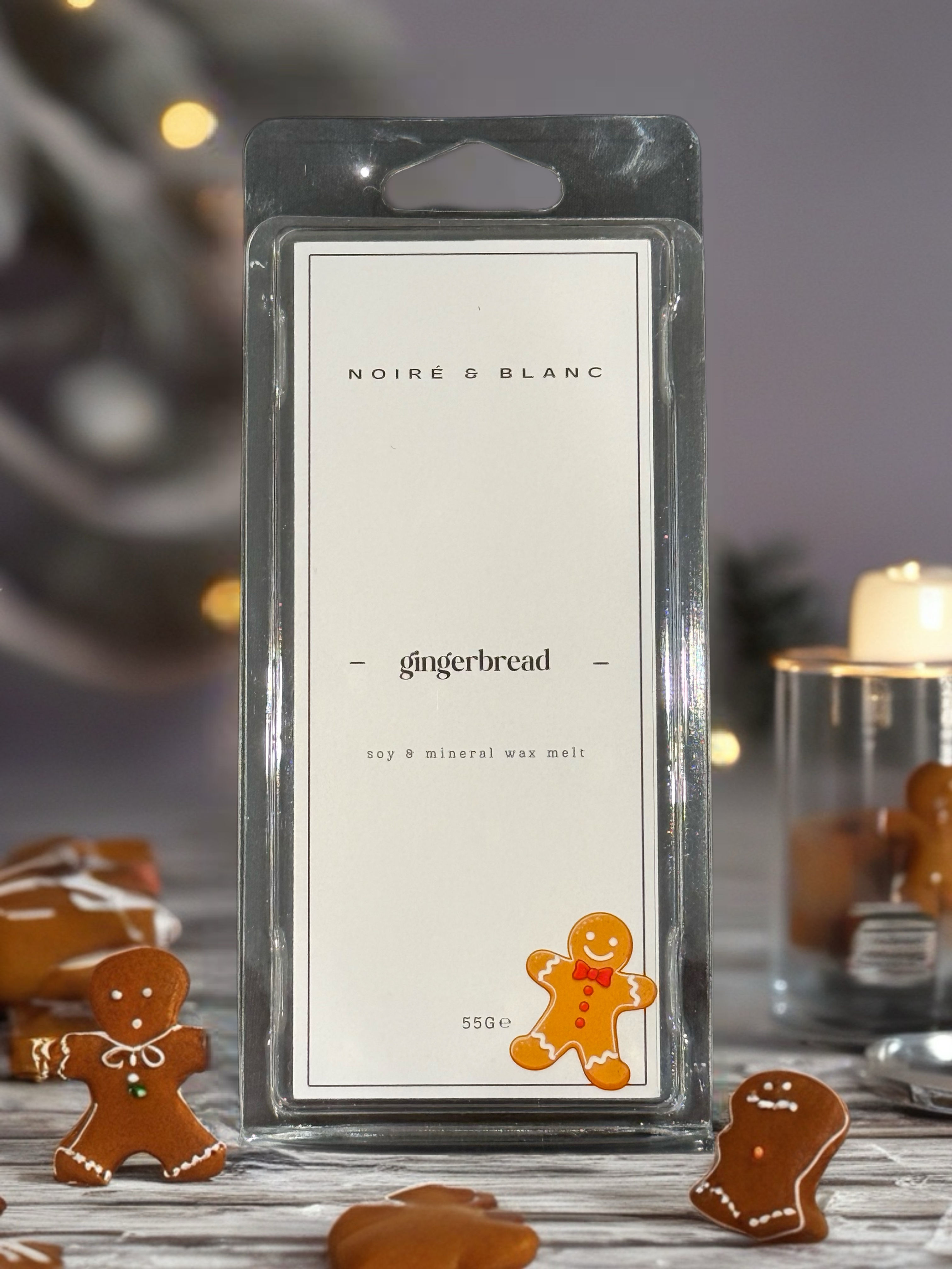 Gingerbread wax melt in clamshell