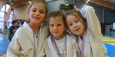 18 01 25 interclub Corbas les filles mini poussines.JPG