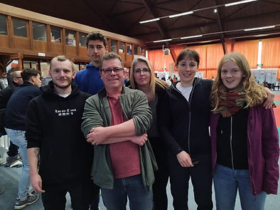 28 04 24 1D Aura groupe supporter laurine.jpg