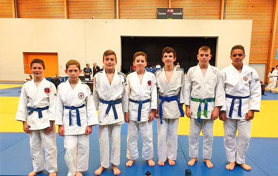 Dojo Rhône Vivarais 09 04 23 Saint Jean de Veyle équipe minimes
