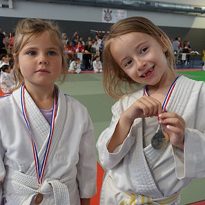 condrieu 25 05 24 medaille poussine_edit