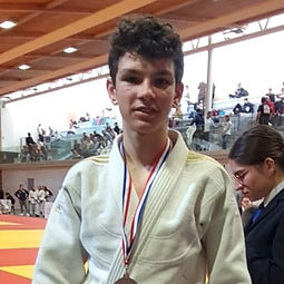 05 05 24 aura cadets espoirs andrezieux boutheon lucas moulin bronze_edited.jpg