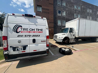 Tire On Time Mobile Tire Shop truck with 214-579-2023 Repairing steer tire 295/75/22.5