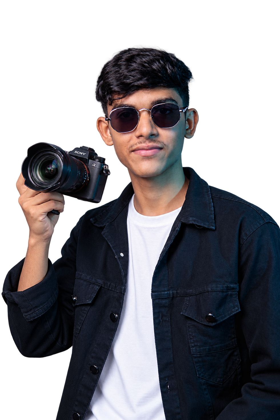 Student with camera at a photography institute near me