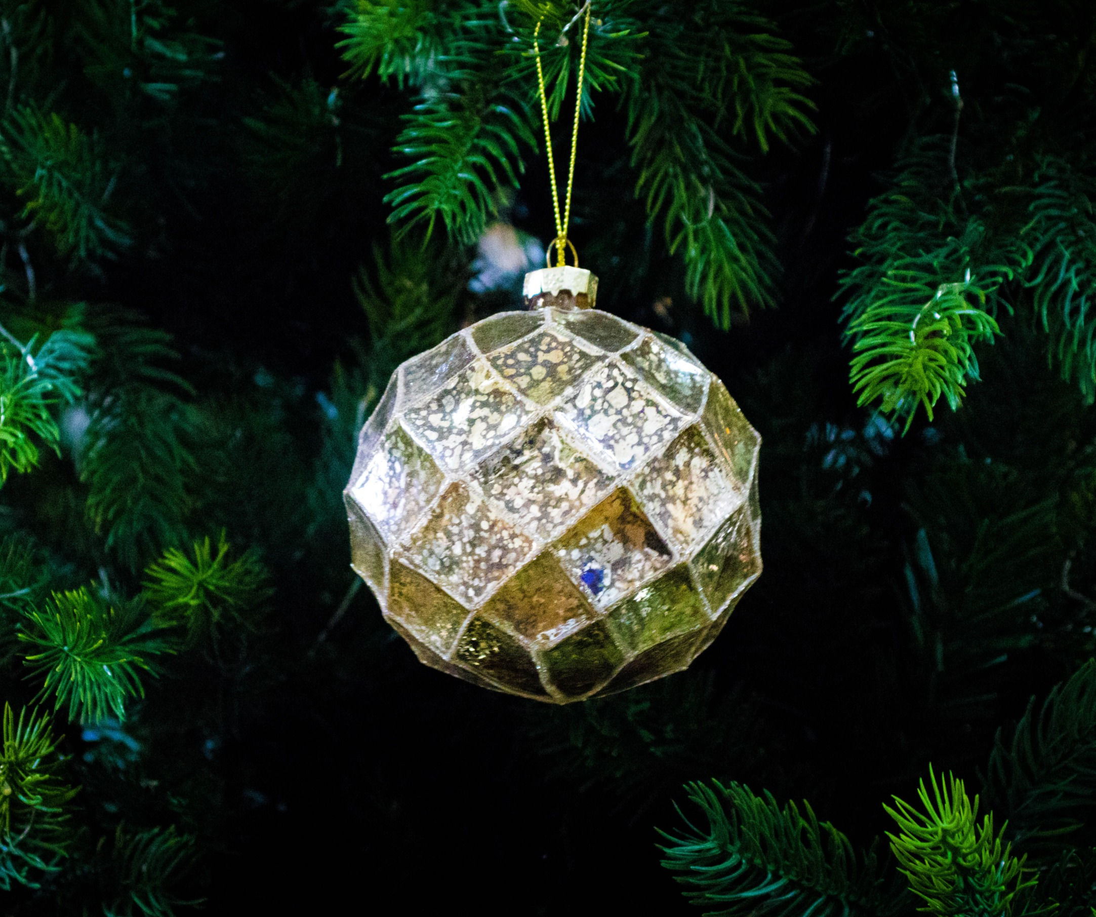 Ball Ornament 100MM