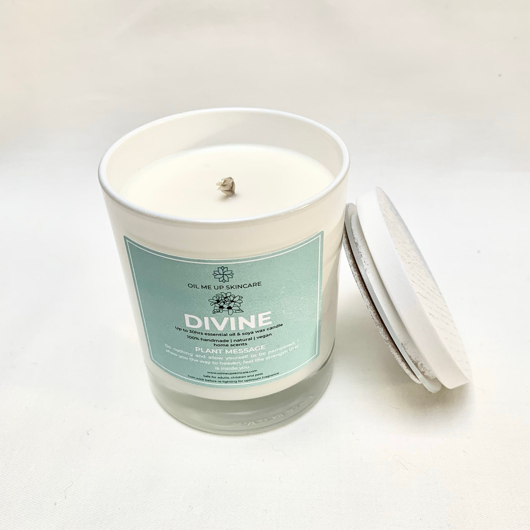 Divine soy was scented candle