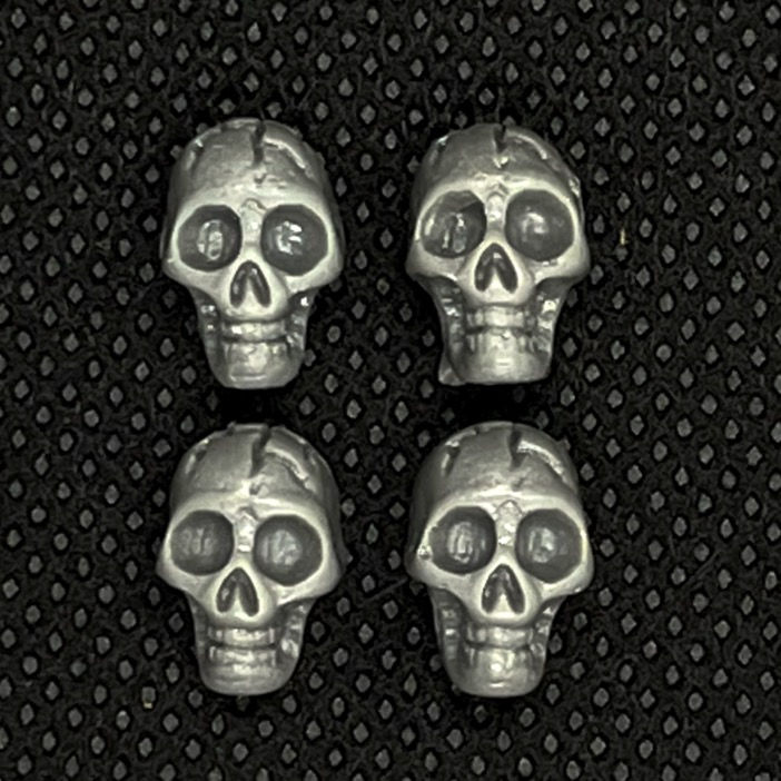 Miniatura: Colored Skulls