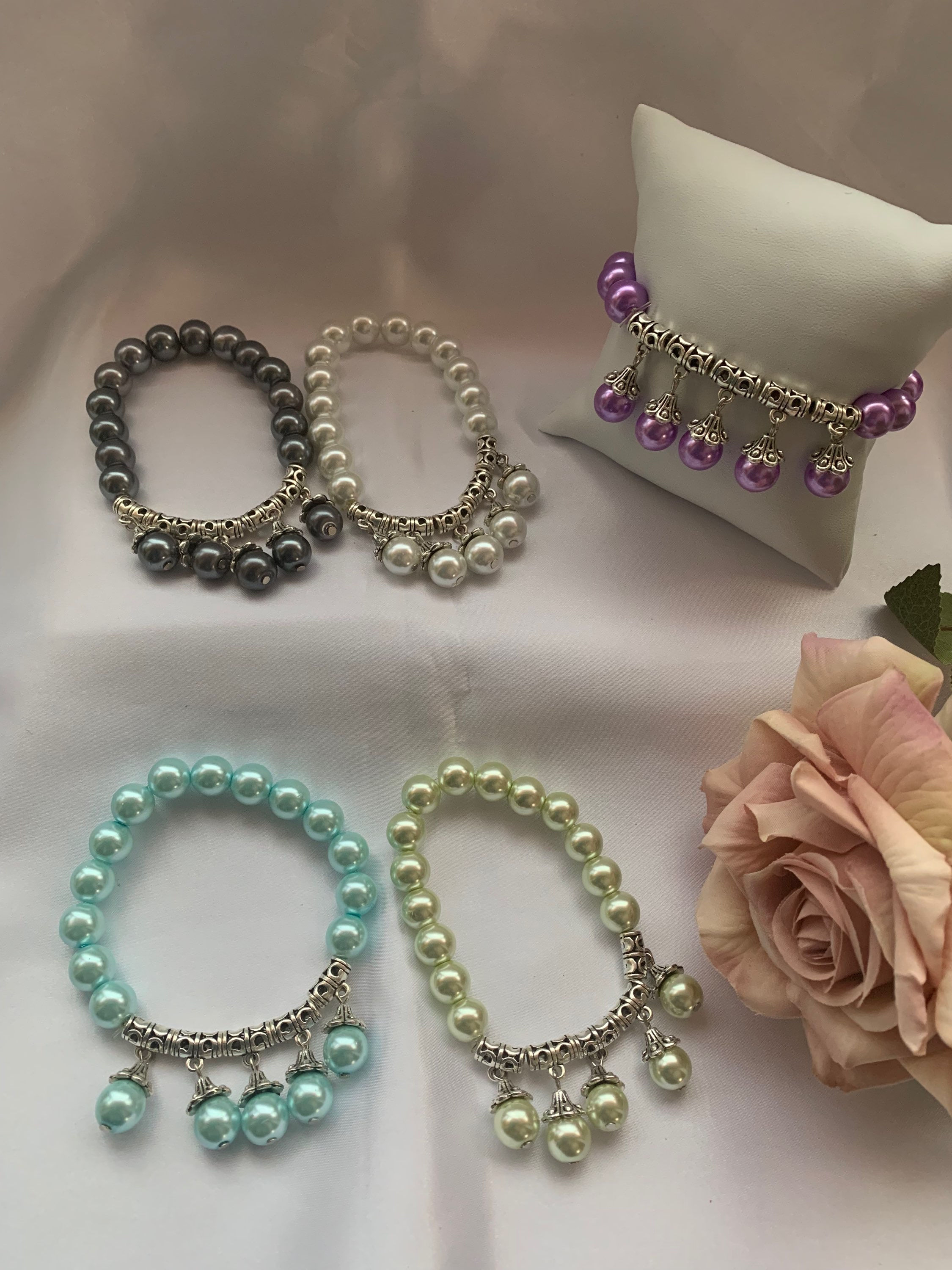 Pearl Stretch Bracelet 