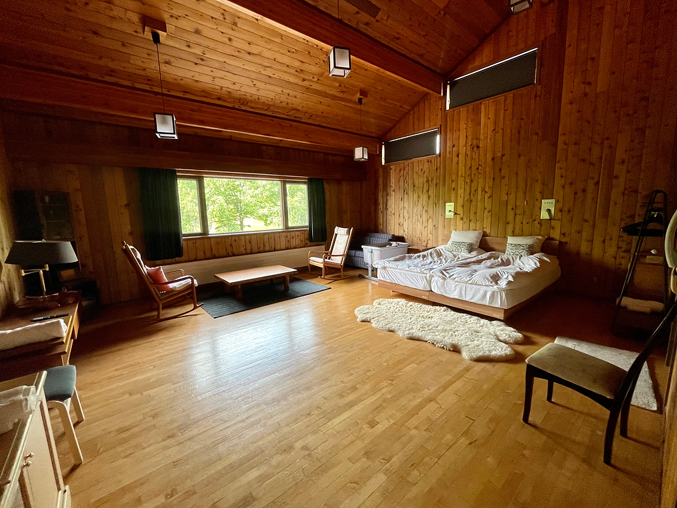 Hydrangea Room