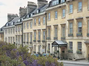 The History of Bath Stone & the City’s Beautiful Buildings