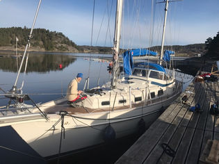 Daniel Engström of SpinSail, our in house rigger, tuning an old but gracious HR41 ketch