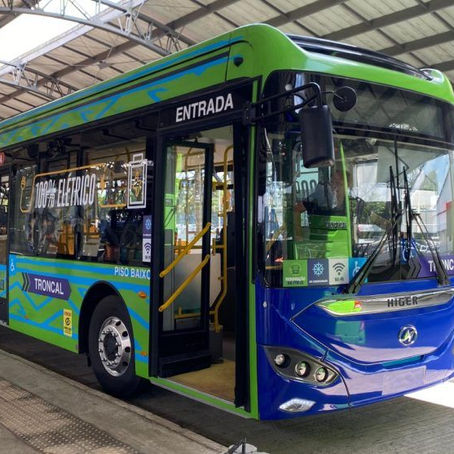 Ônibus elétrico de quase R$ 3.700 milhões cada fez TCM suspender contrato da Prefeitura de Belém