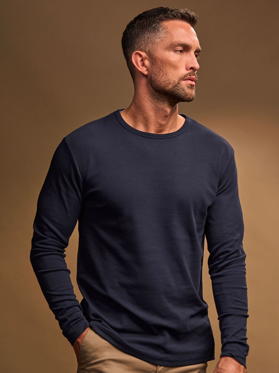 Miniature : T-shirt manches longues col V homme coton - 4 coloris