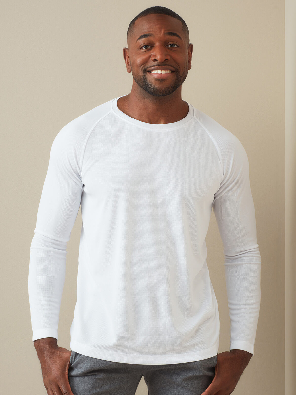 T-shirt manches longues col V séchage rapide - 2 coloris