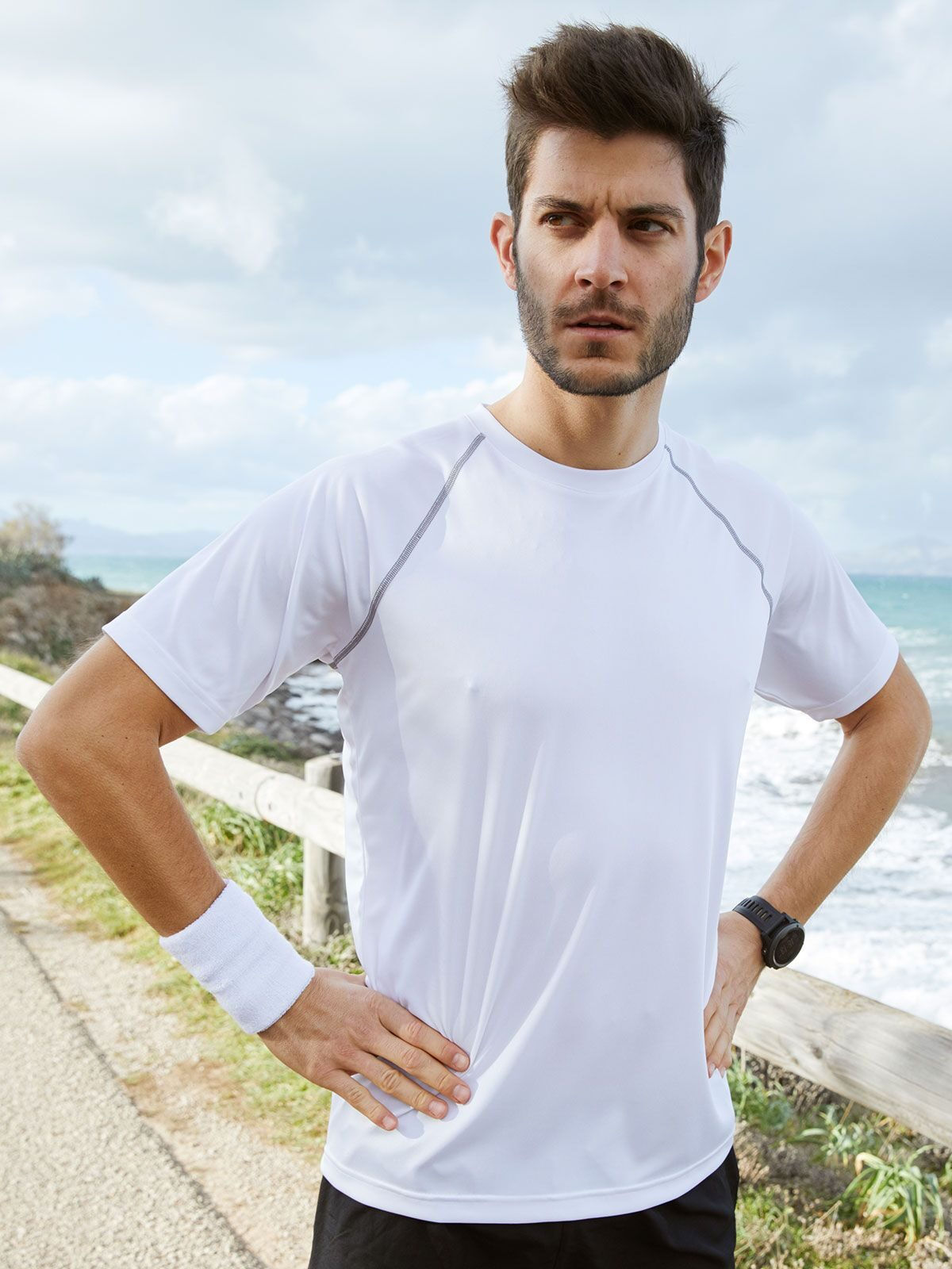 T-shirt manches courtes sport homme polyester - 12 coloris