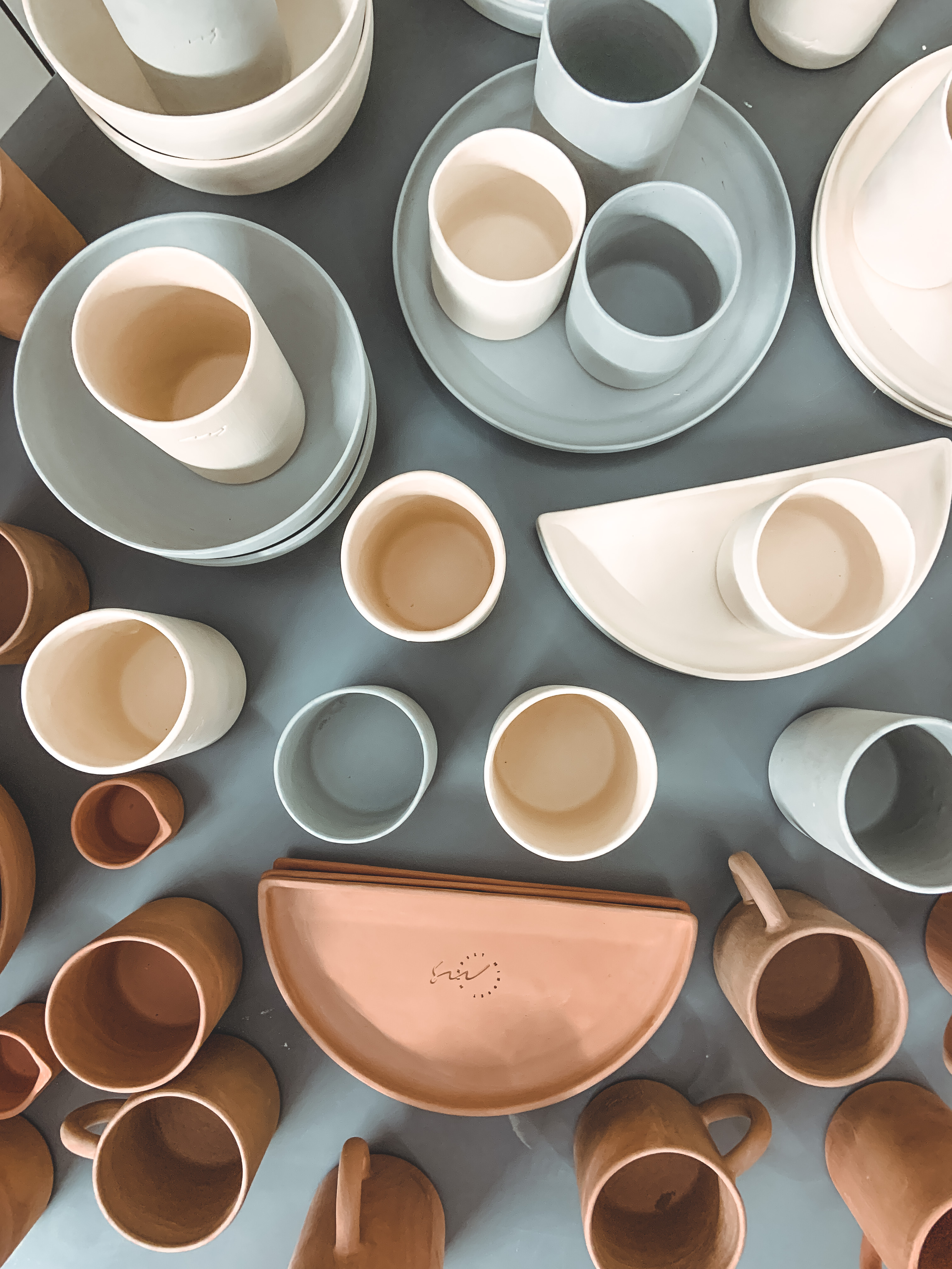 Mindset dinnerware