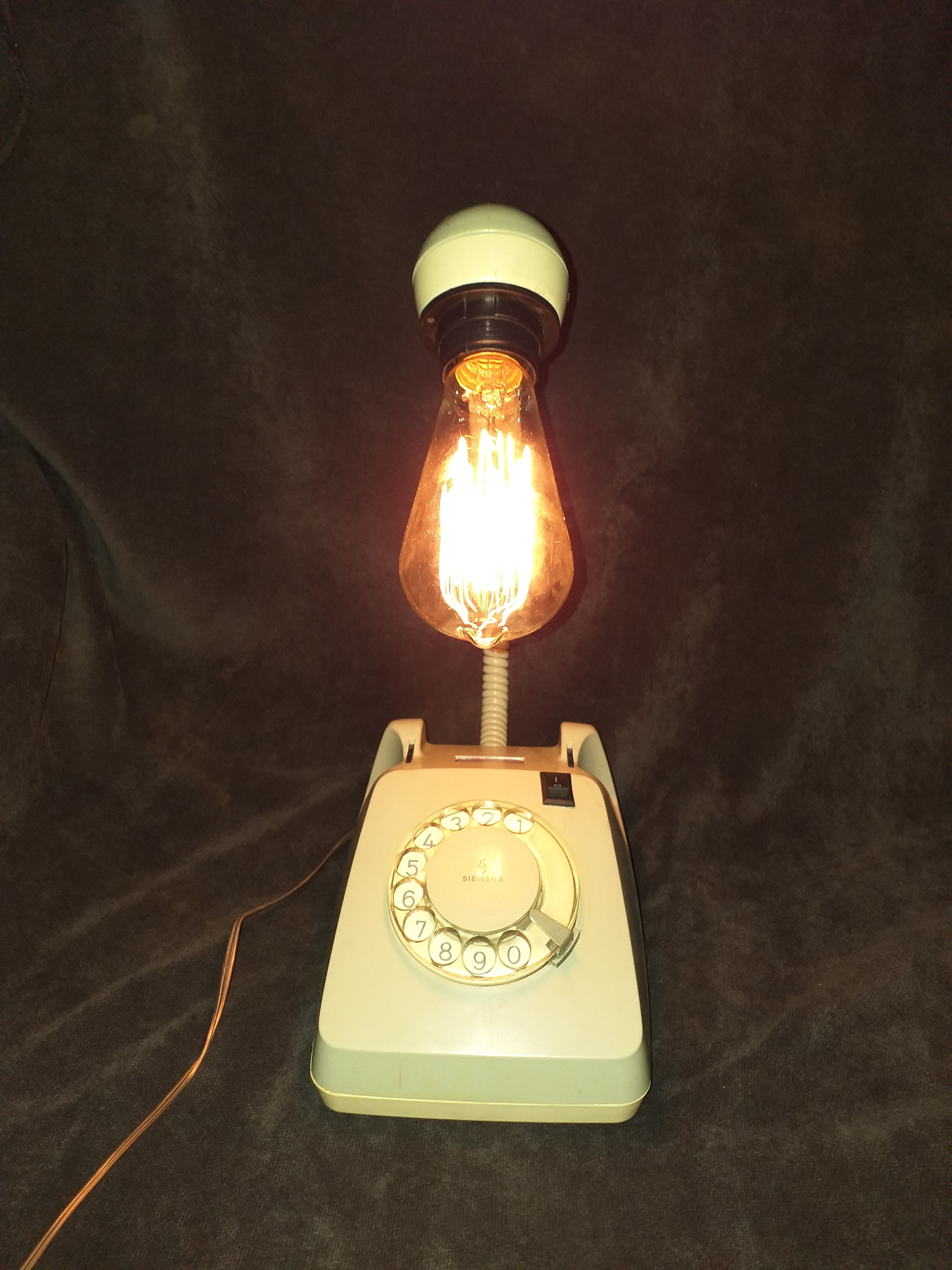 Nostaljik "Telefon" Lamba