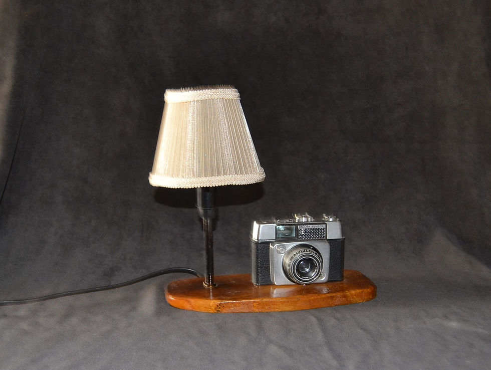 Küçük resim: "Fotoğraf Makinesi" Lamba