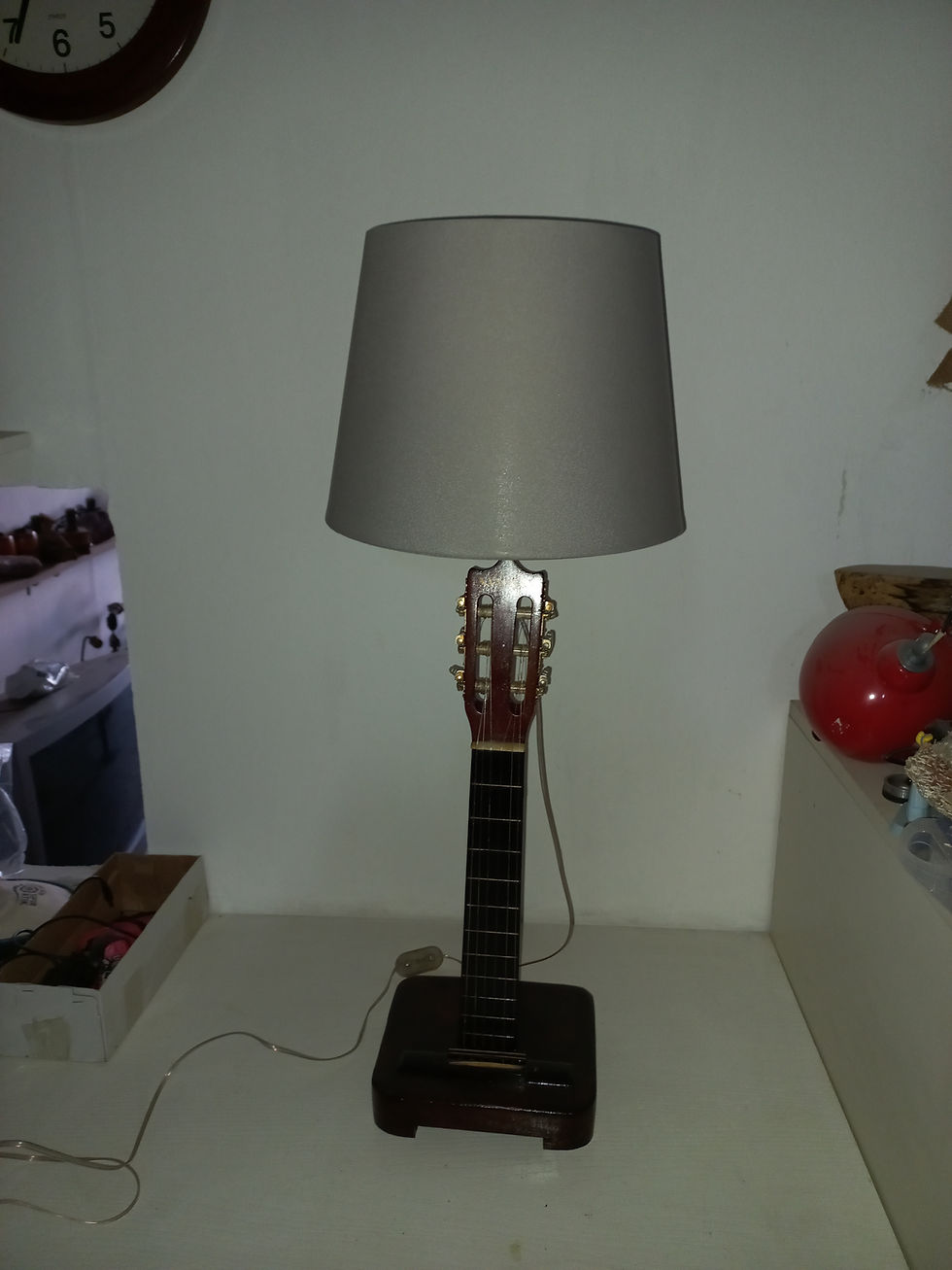Küçük resim: "Gitar Sapı" Abajur