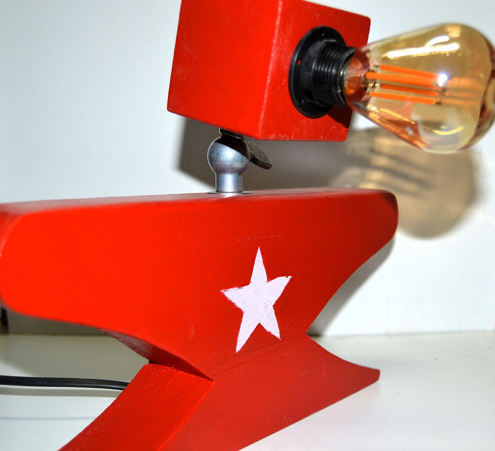 Küçük resim: "Ahşap Robot" Lamba