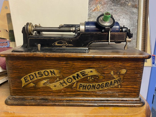 Thumbnail: Phonograph