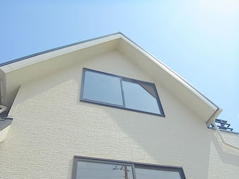 軒天の役割と種類について🏡