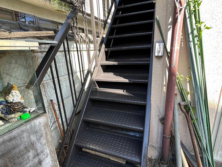 A様邸【階段塗装工事】