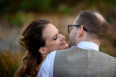 Sesja fotografii ślubnej w plenerze - Fotosceny