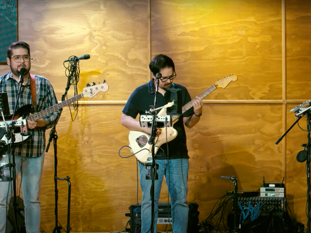 Reunión Dominical Abril 23, 2023 Teniendo por mayores riquezas...