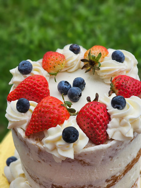 Strawberry and blueberry cake