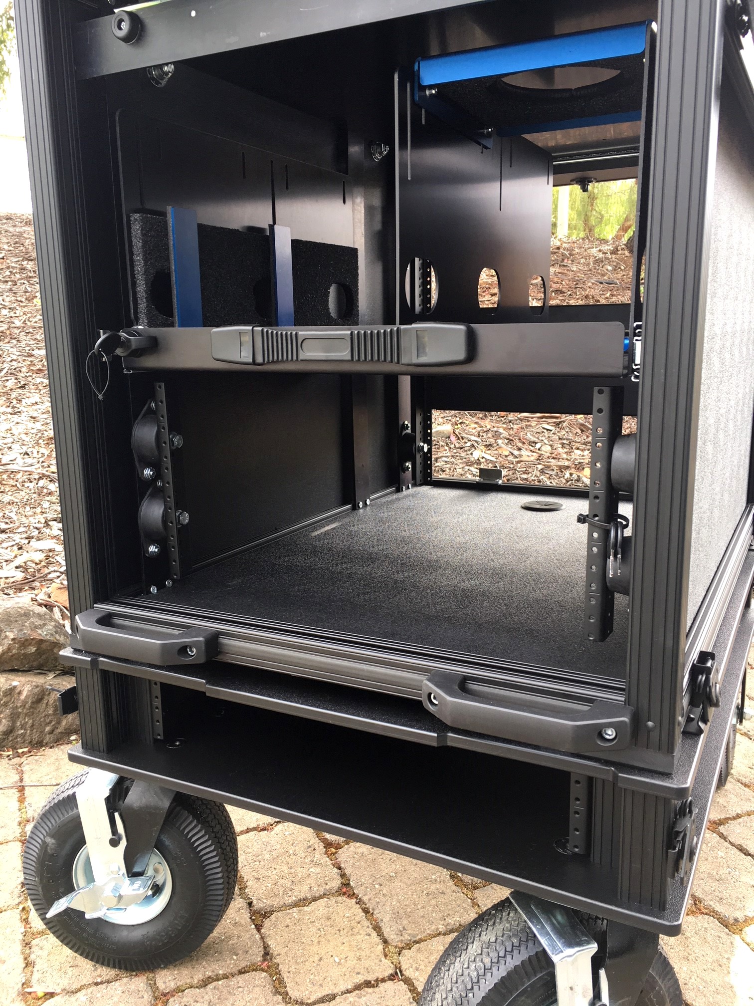 Deluxe ShockRack MACPRO drawer combo