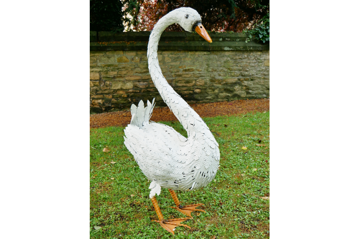 Large Standing Metal Swan Garden Ornament.