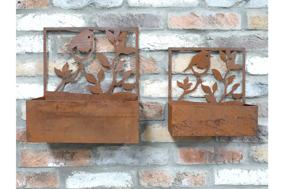 Robin themed rustic brown planters