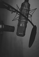 Professional Microphone with Pop Filter_
