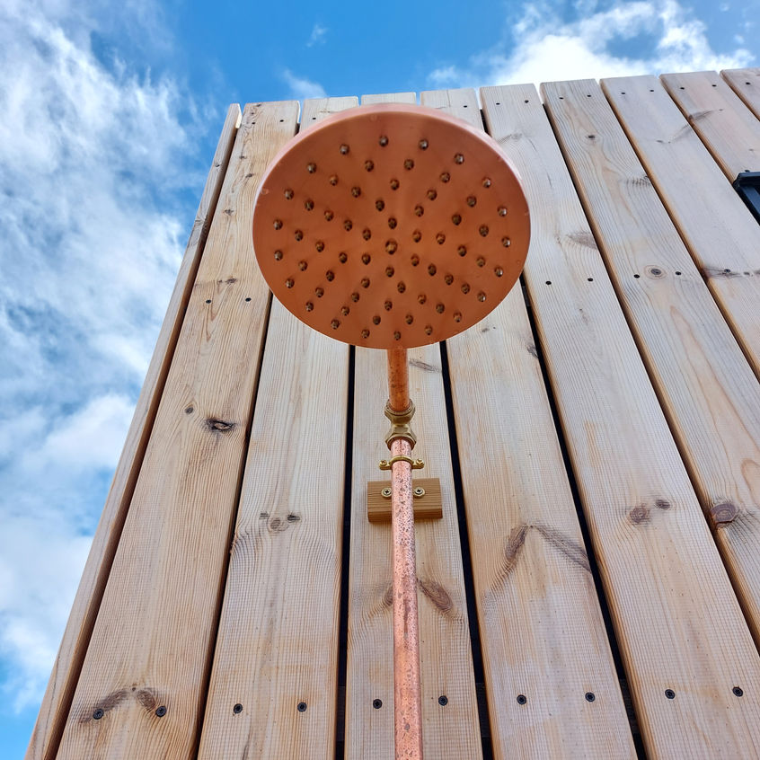 Cold Shower. Sauna sessions. Sauna Hire. Sauna Construction. Mobile Sauna. Aberdeenshire sauna. Scottish Sauna. Balmoral. Things to do in Ballater. Things to do in Braemar.