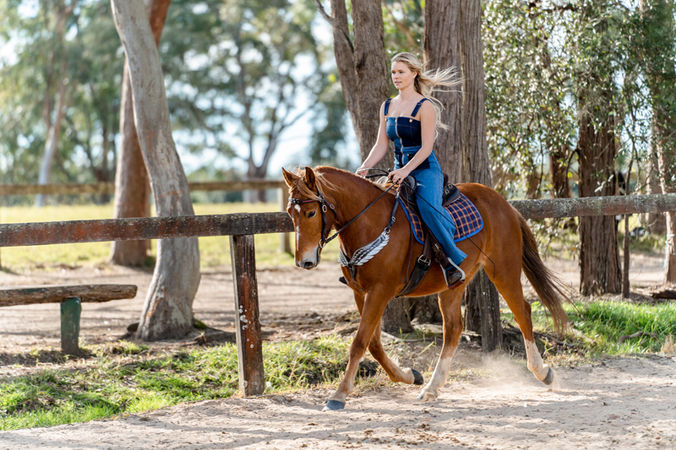 Horse riding photoshoot near me