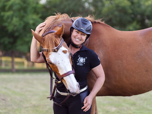 Photoshoot with the ex racehorse Leo in Scheyville National Park