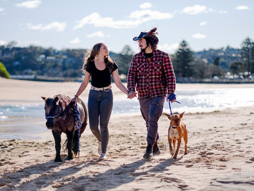 Family Photo Session with pony and dog | Northern Beaches - Narrabeen, NSW